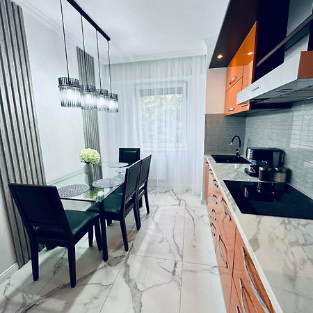 Sofiapartment Oradea Exterior foto